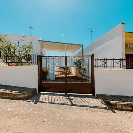 Corner House Porto Cesareo